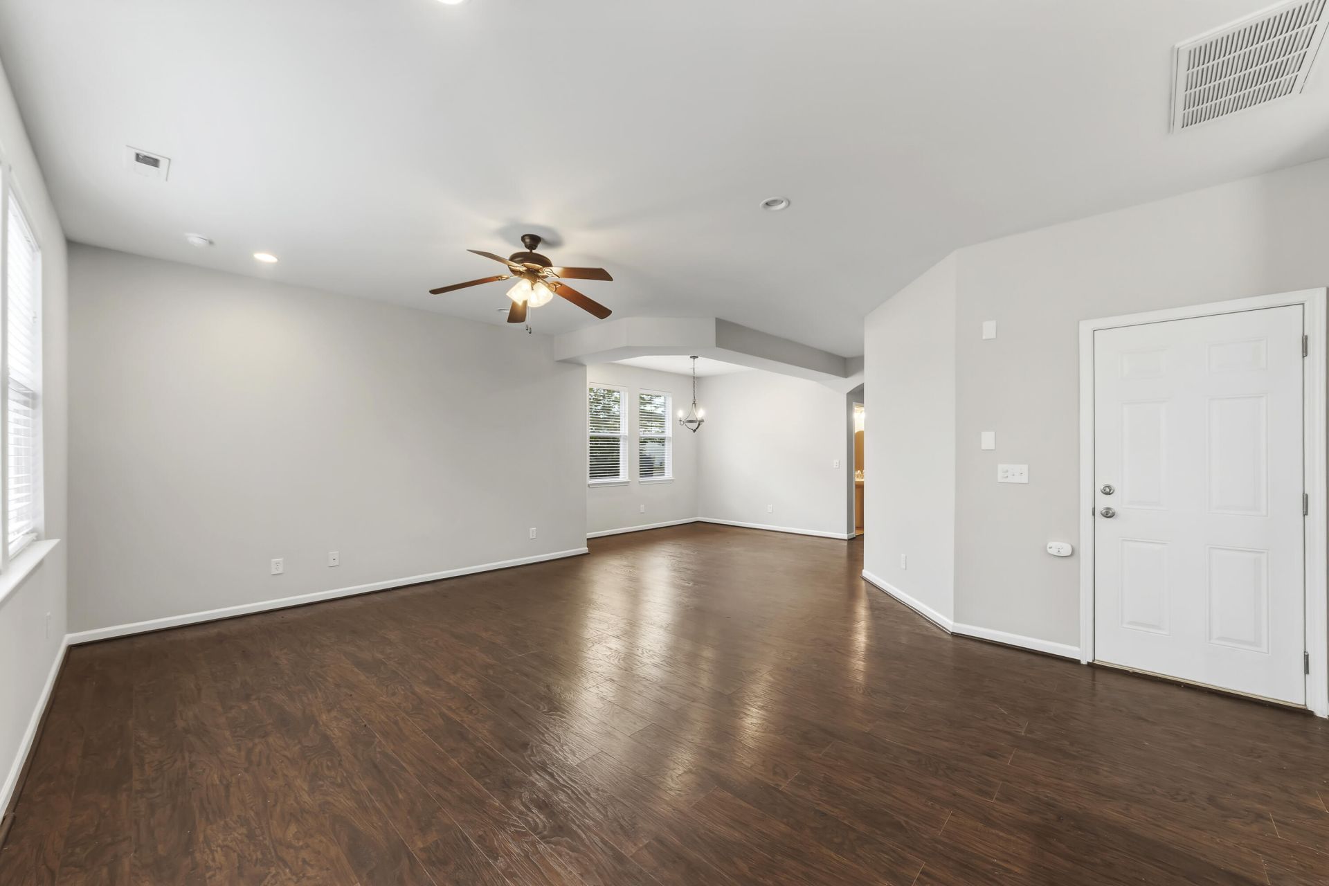 365 Sanctuary Park Drive Photo 8