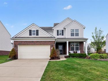 30192 Macintosh Lane, Lyon Twp, MI 48165