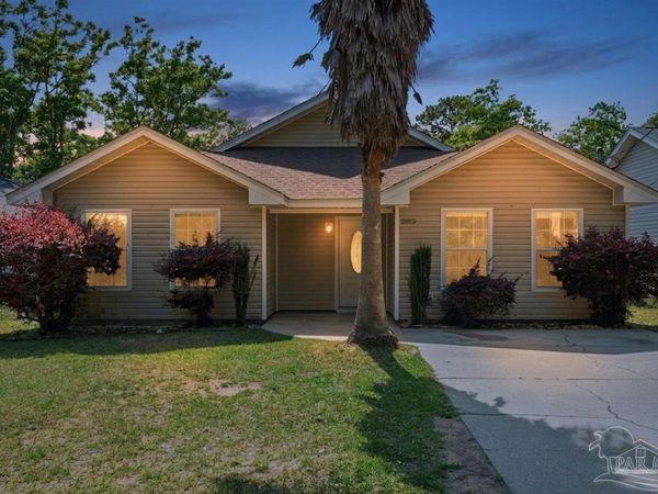 2813 Hidden Springs Dr, Pensacola, FL 32526