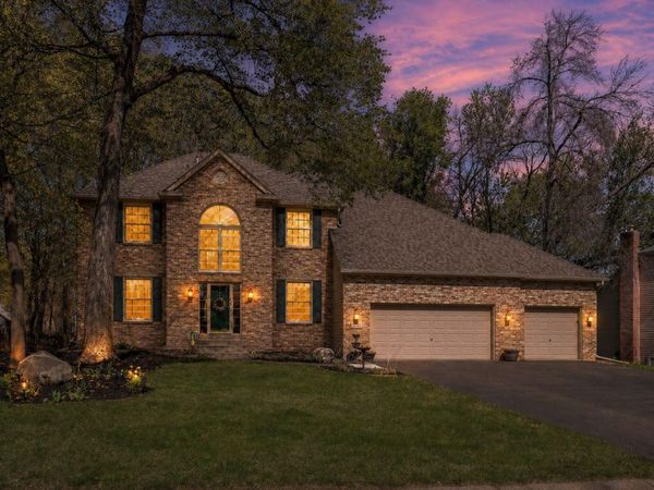 17126 New Market Drive, Eden Prairie, MN 55347