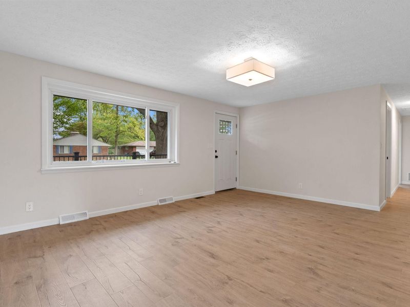 4855 Arrowhead Drive, Dayton, OH 45440 Photo 10