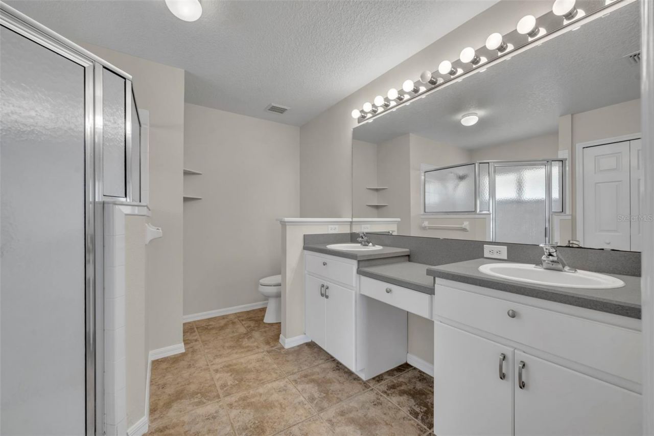 21630 Regency Park Ln, Leesburg, FL 34748 Photo