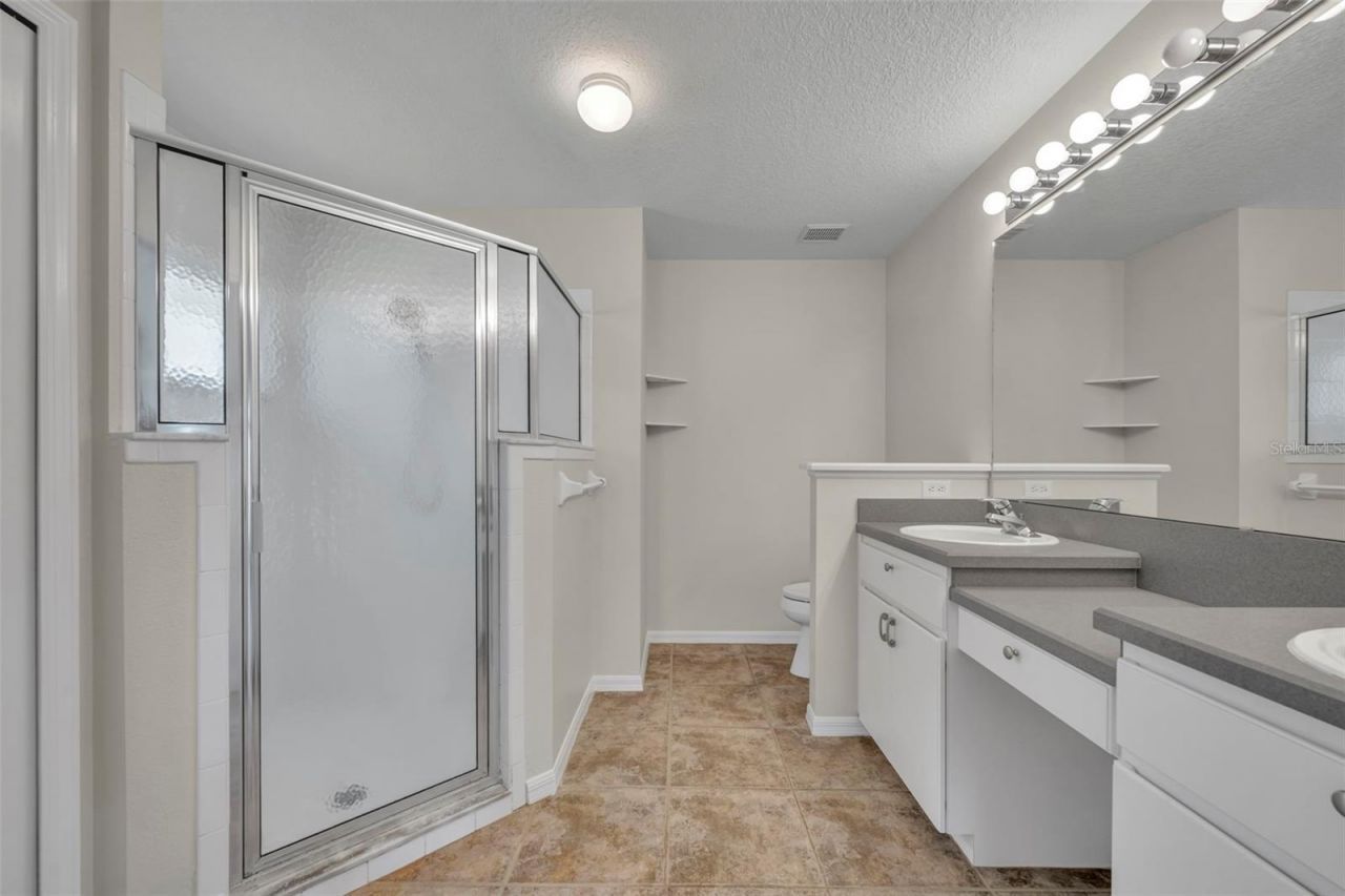 21630 Regency Park Ln, Leesburg, FL 34748 Photo