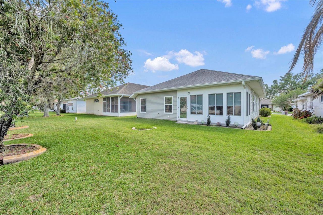 21630 Regency Park Ln, Leesburg, FL 34748 Photo