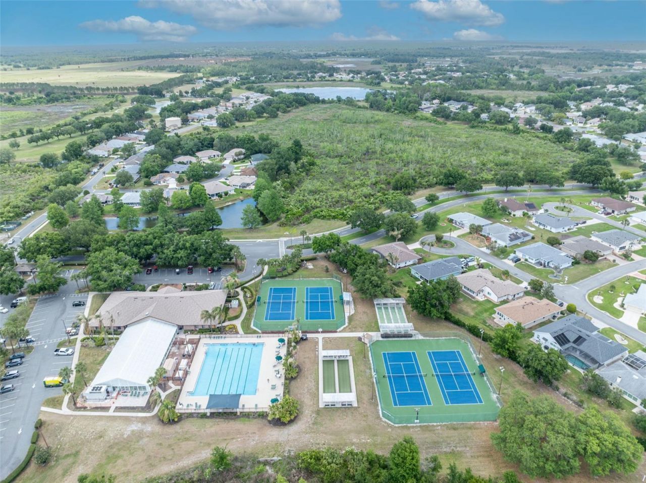 21630 Regency Park Ln, Leesburg, FL 34748 Photo