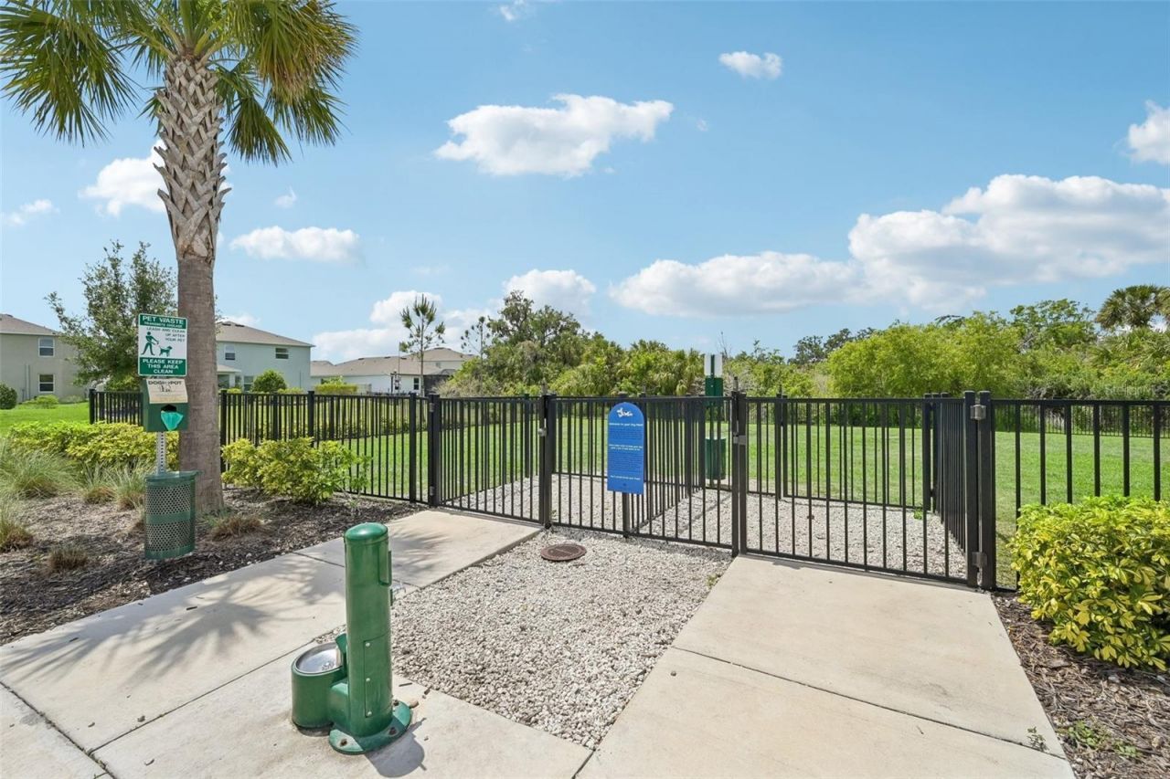 5716 Flagstone Trail, Palmetto, FL 34221 Photo