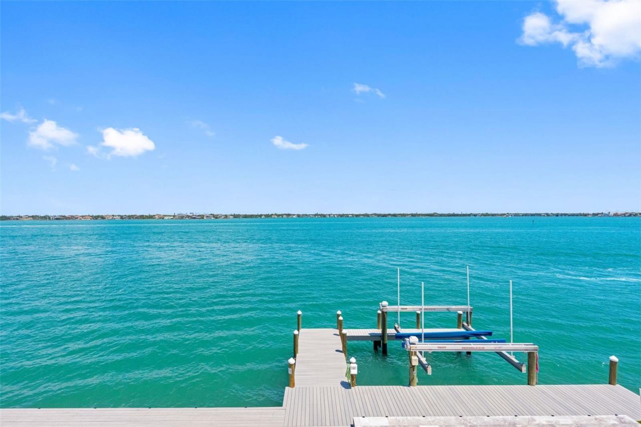 487 Meadow Lark Dr, Sarasota, FL 34236 Photo