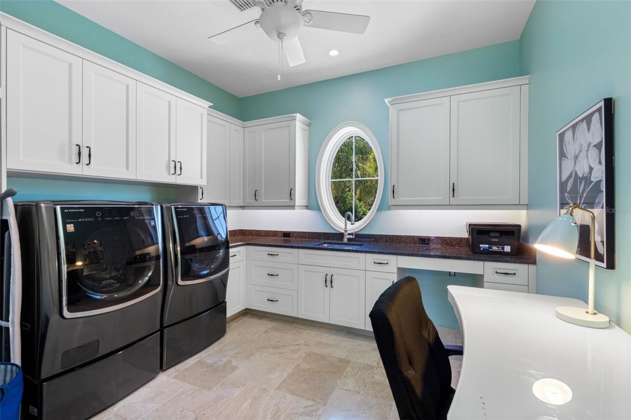 487 Meadow Lark Dr, Sarasota, FL 34236 Photo