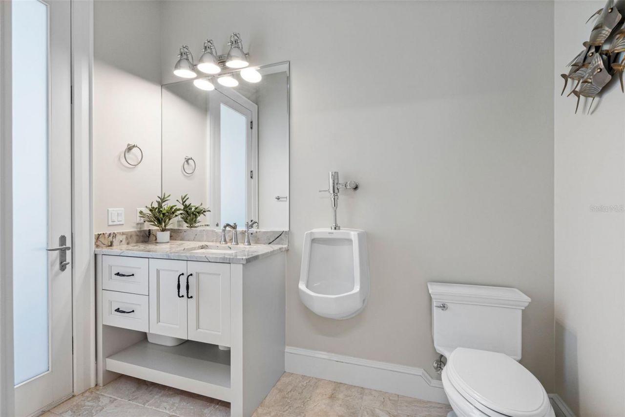 487 Meadow Lark Dr, Sarasota, FL 34236 Photo