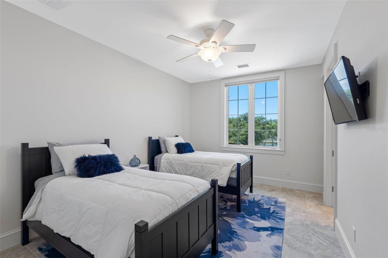 487 Meadow Lark Dr, Sarasota, FL 34236 Photo