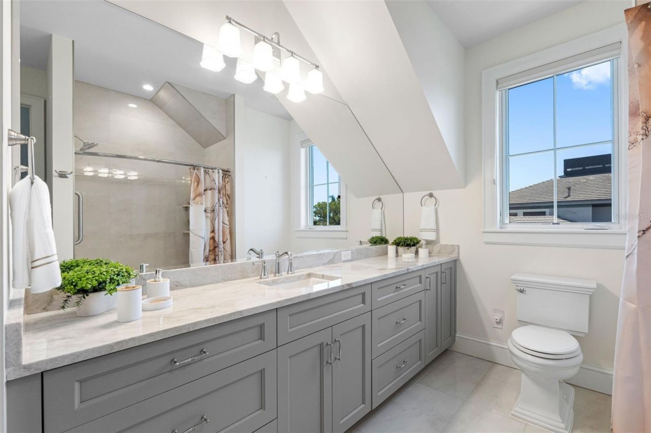 487 Meadow Lark Dr, Sarasota, FL 34236 Photo