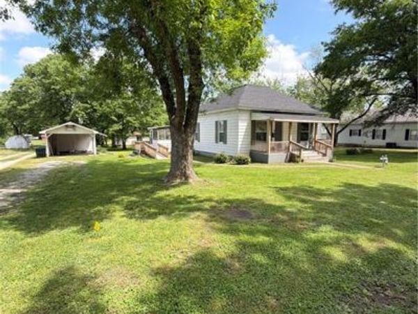 222 Central Street, Humboldt, KS 66748