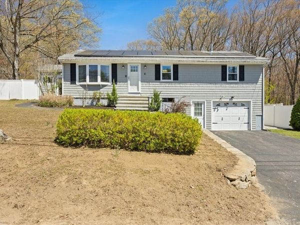 6 Ascension St, Blackstone, MA 01504