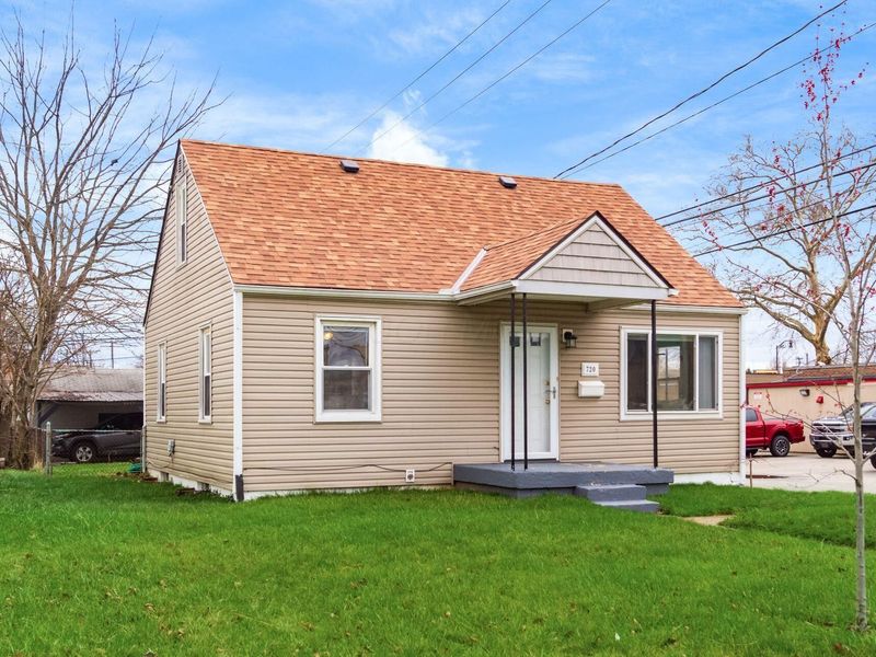 720 S Hampton Road, Columbus, OH 43213 Photo 1