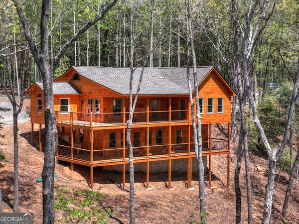 394 Blackberry Circle, Ellijay, GA 30536