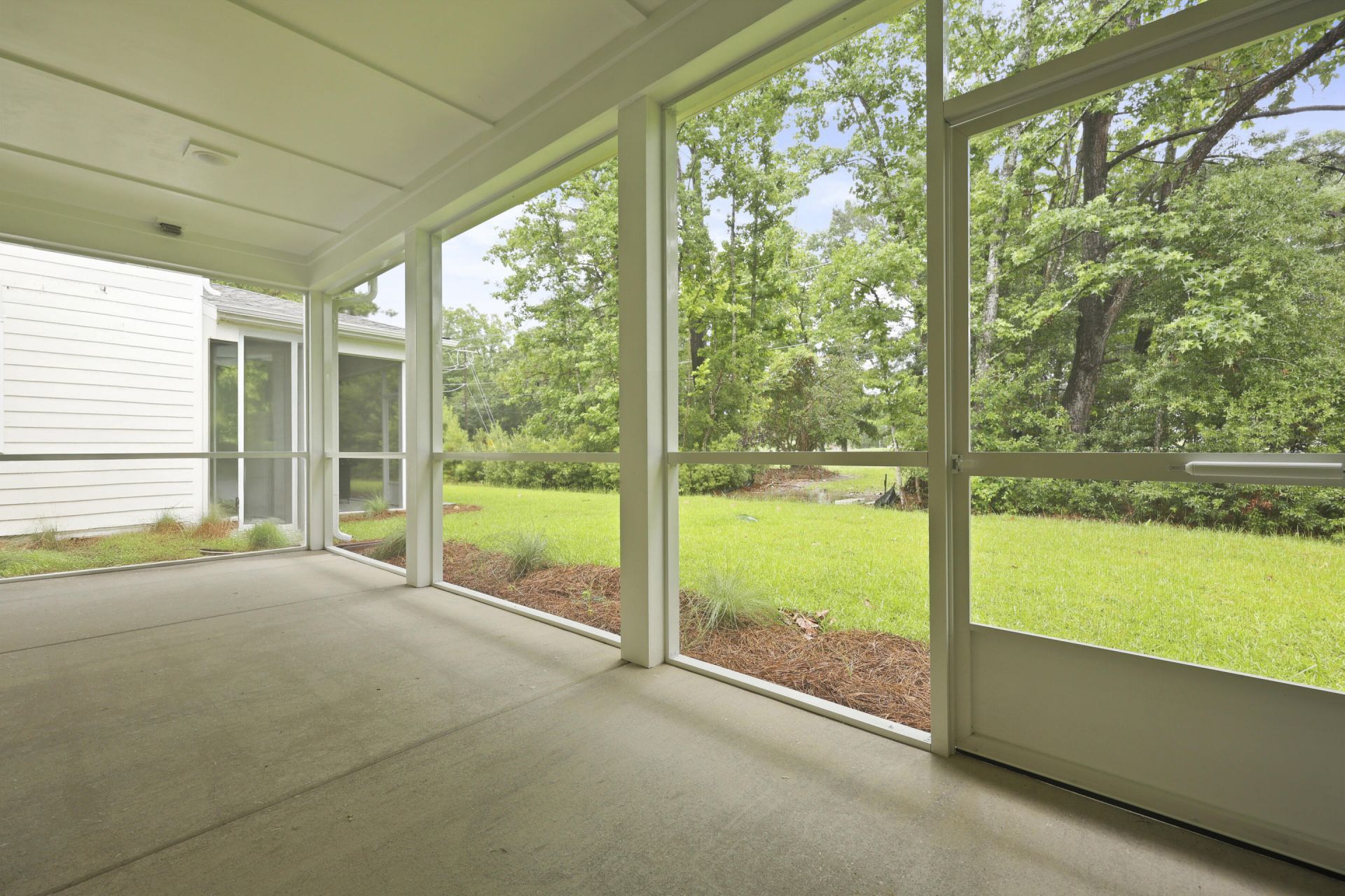 1043 Boyington Photo 26