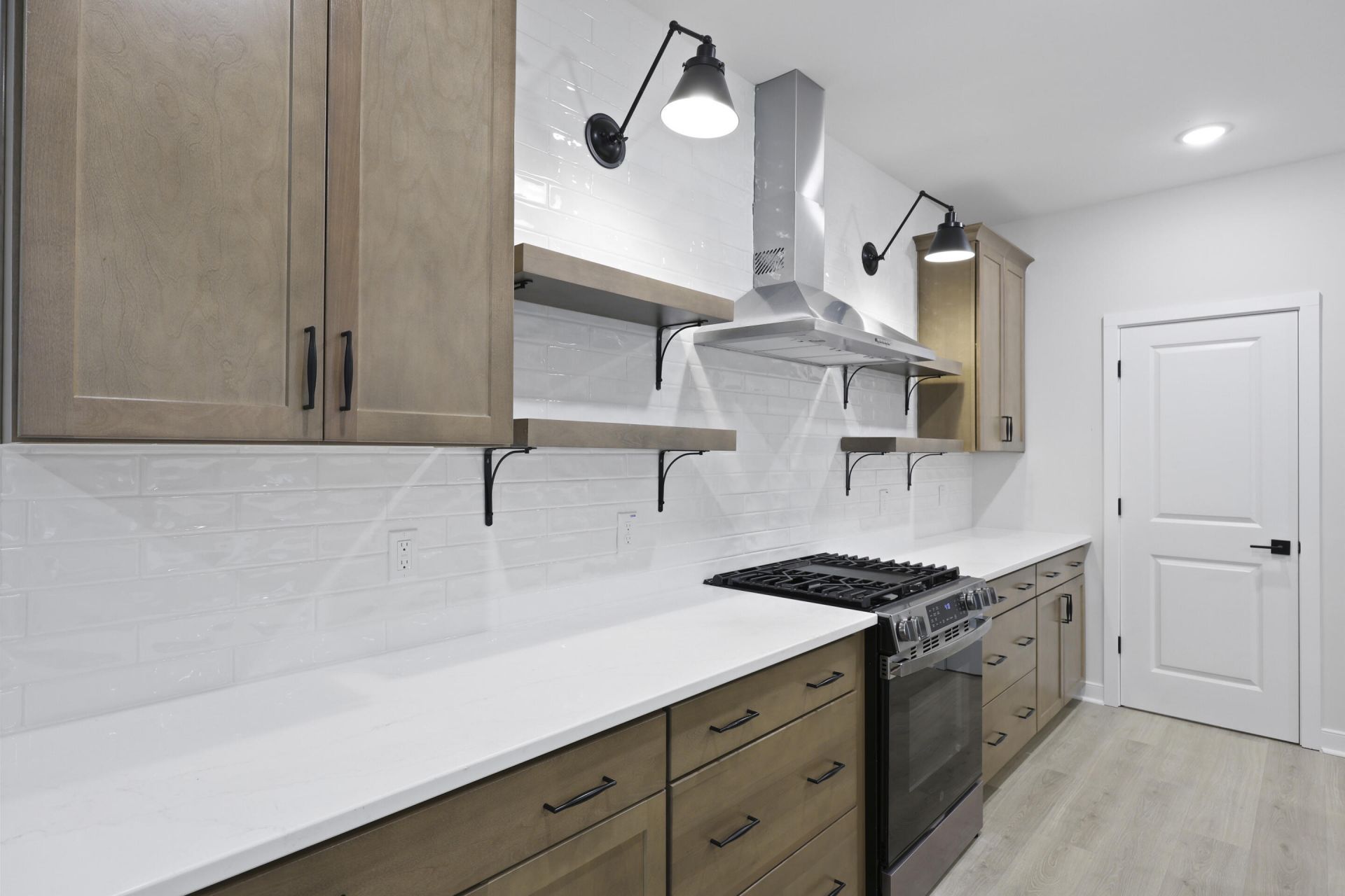 1043 Boyington Photo 9