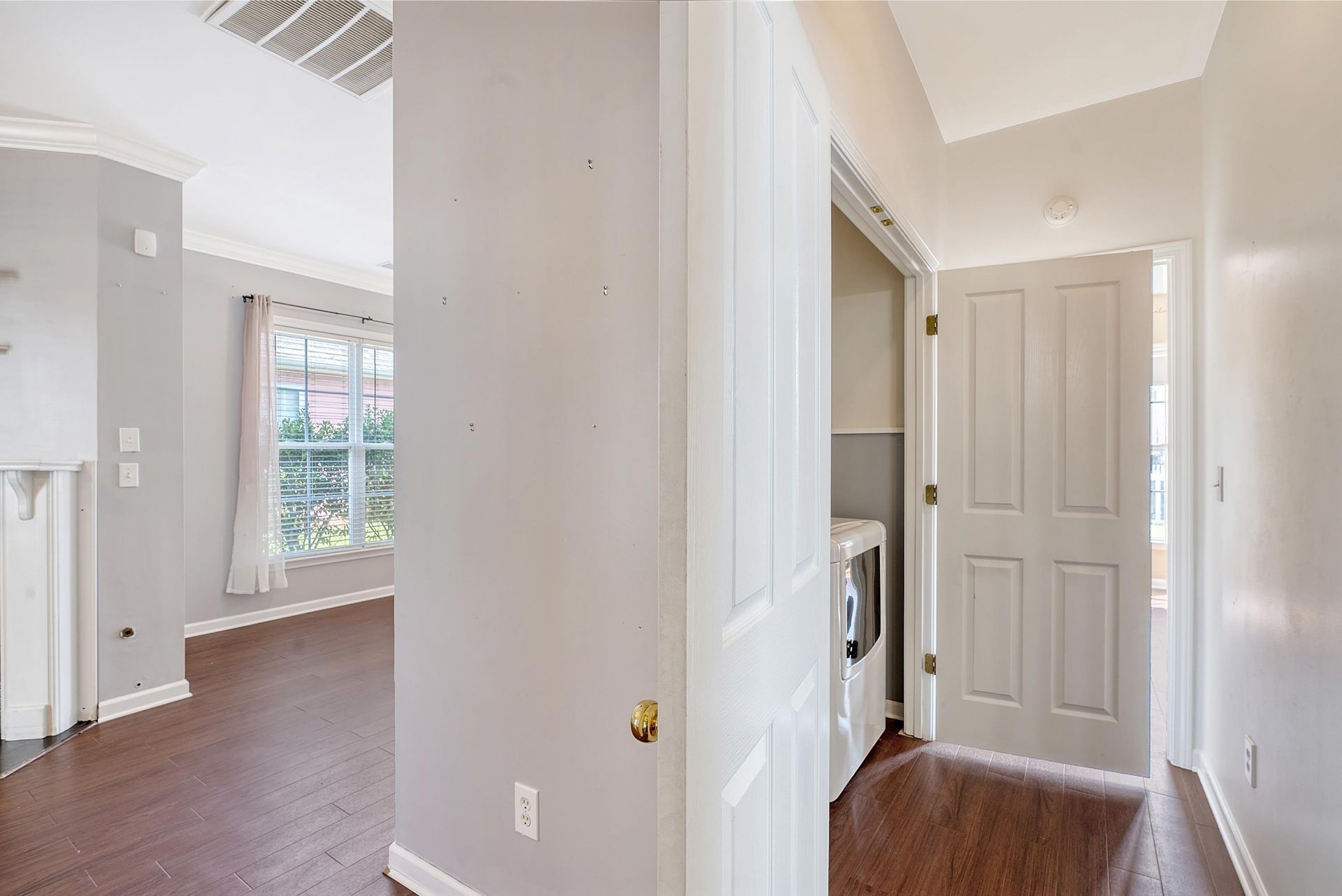 307 Pimpernel Street Photo 23