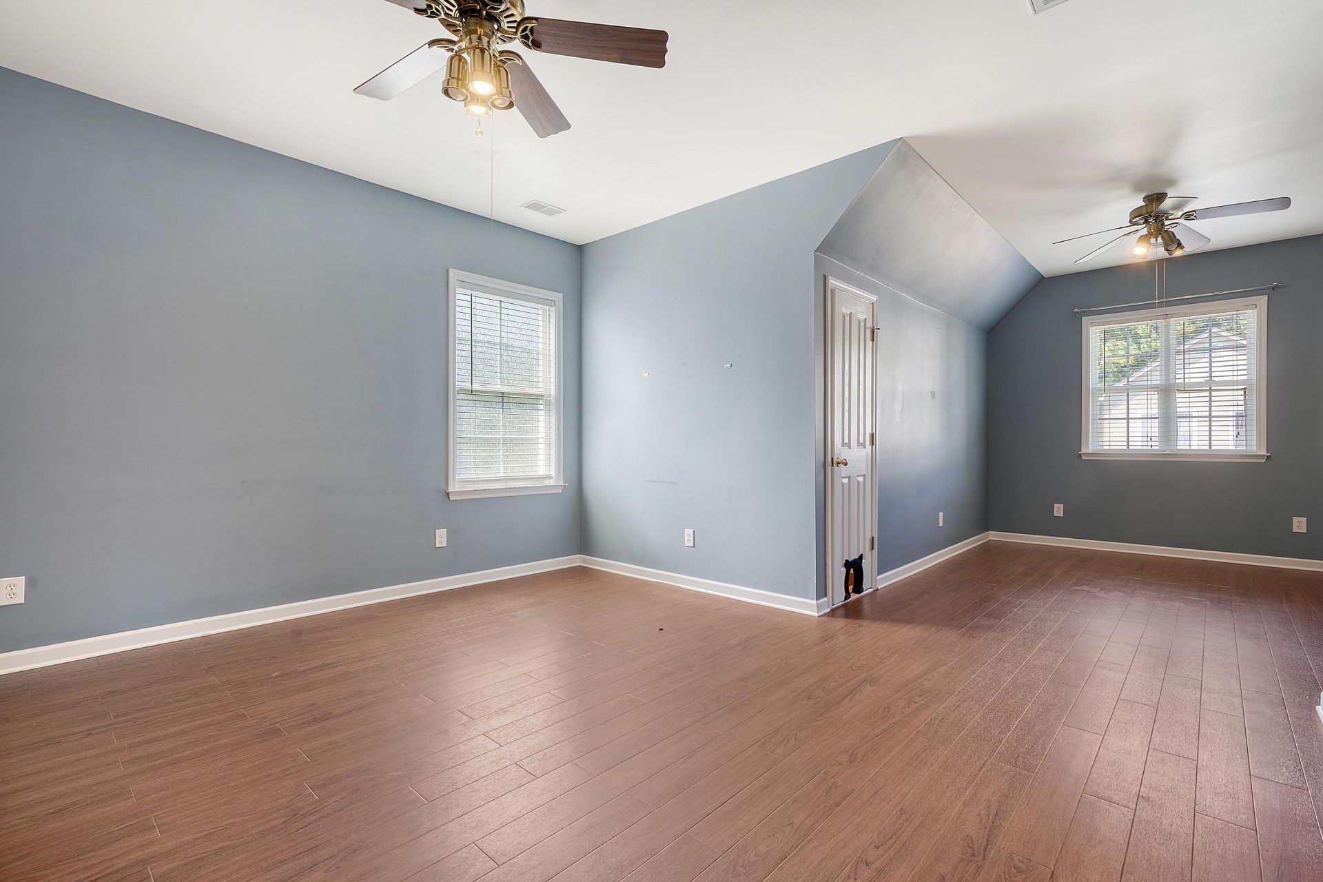 307 Pimpernel Street Photo 29