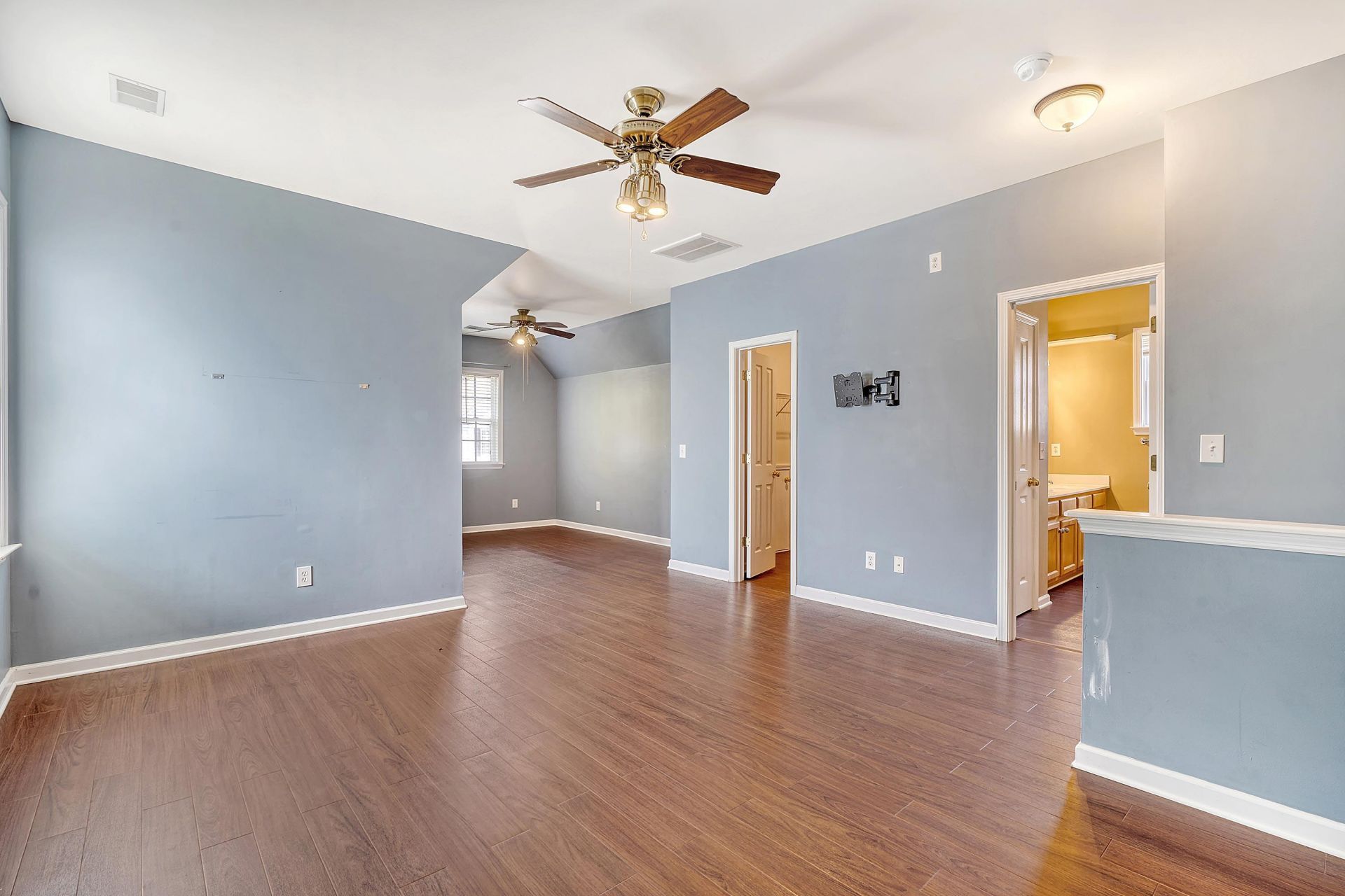 307 Pimpernel Street Photo 30