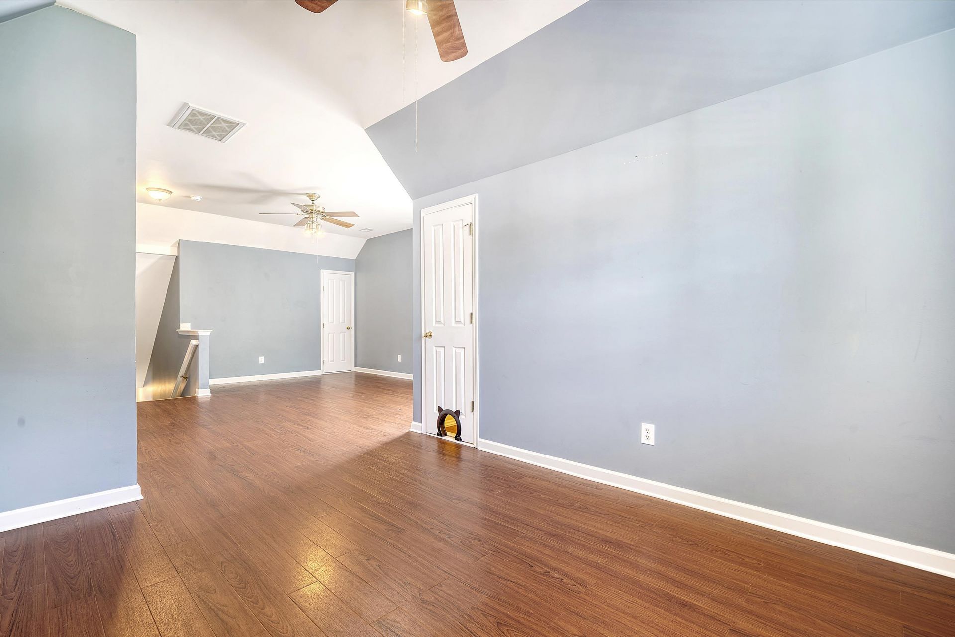 307 Pimpernel Street Photo 32