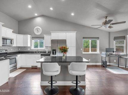 210 Heather Lane, Fernley, NV 89408 Photo