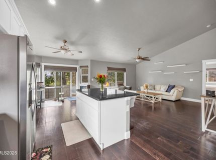 210 Heather Lane, Fernley, NV 89408 Photo