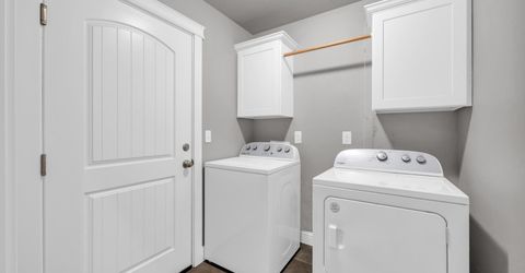 210 Heather Lane, Fernley, NV 89408 Photo