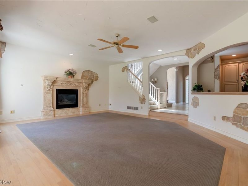 5412 Downingsgate Circle NW, Canton, OH 44718 Photo 10