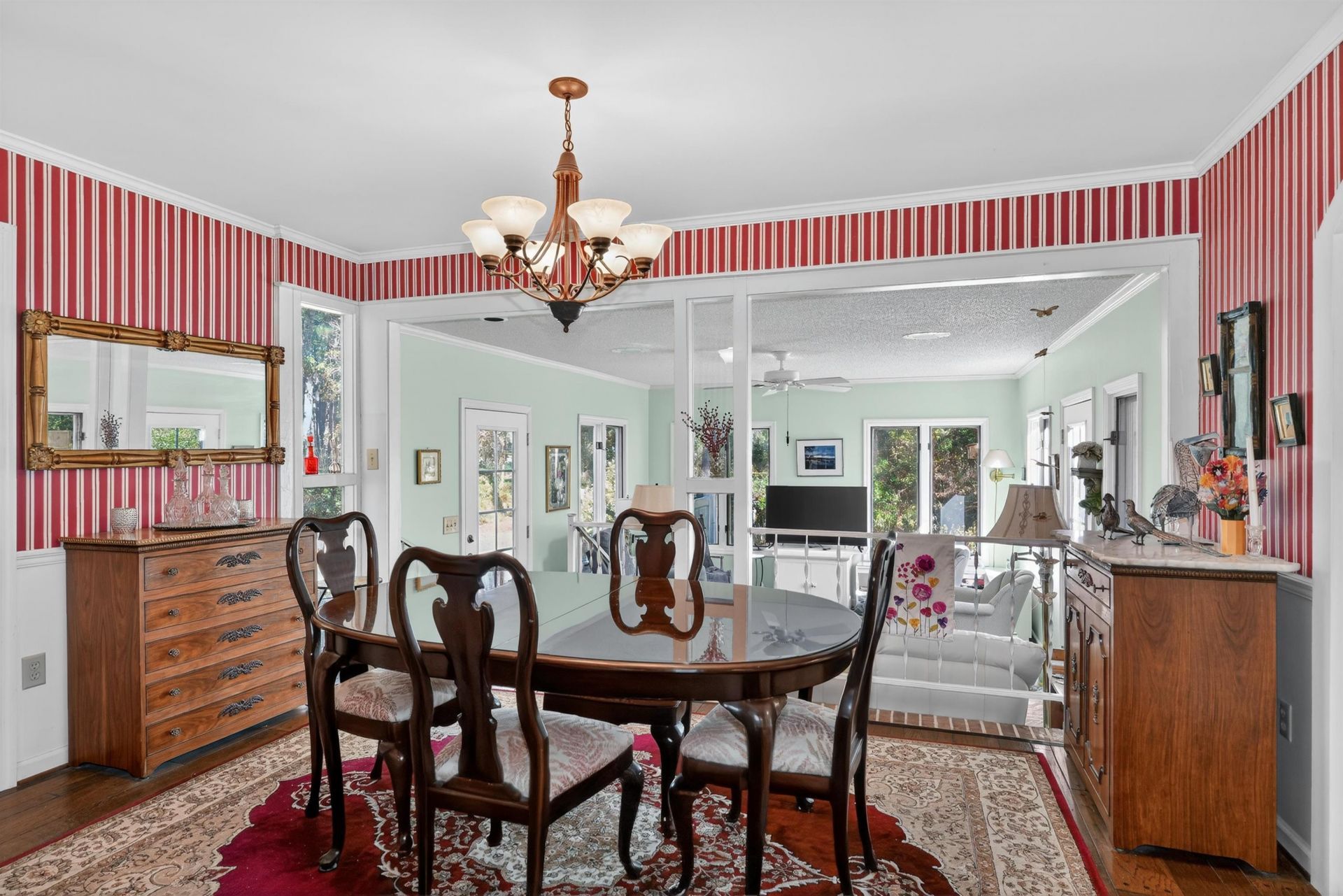 297 Linden Circle Photo 14
