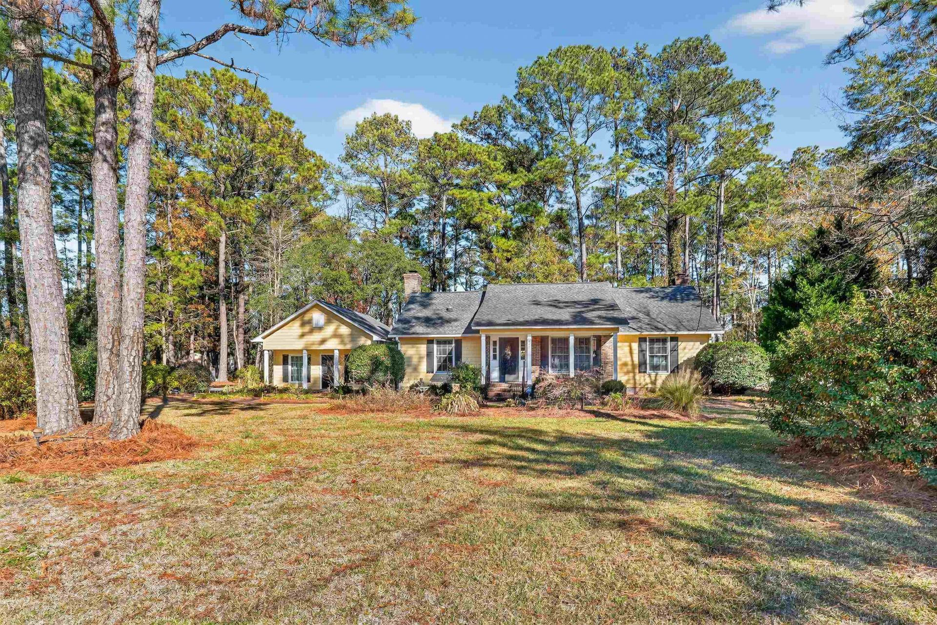 297 Linden Circle Photo 2