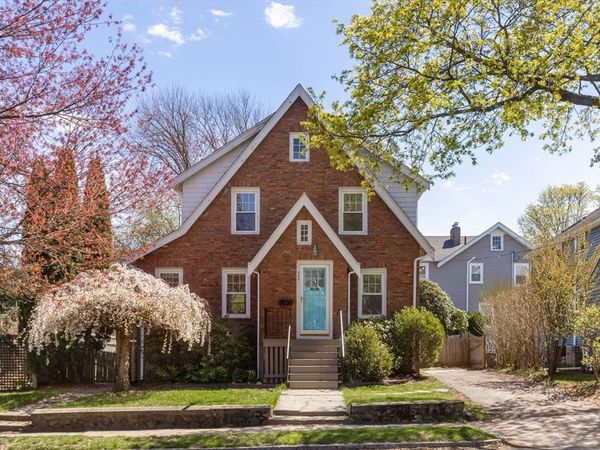 220 Hillside Avenue, Arlington, MA 02476