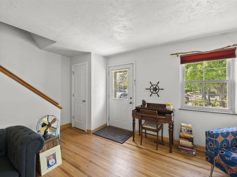 1790 Northwest Court, Unit F, Columbus, OH 43212 Photo 12