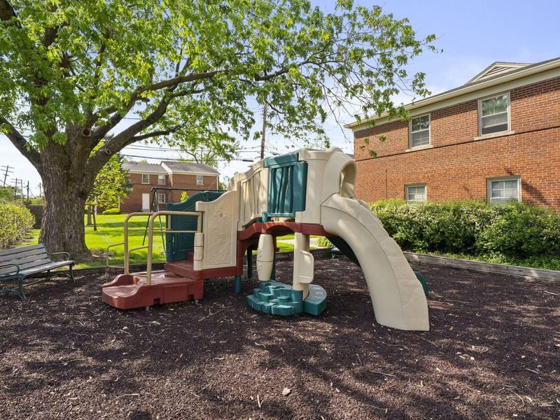 1790 Northwest Court, Unit F, Columbus, OH 43212 Photo 31