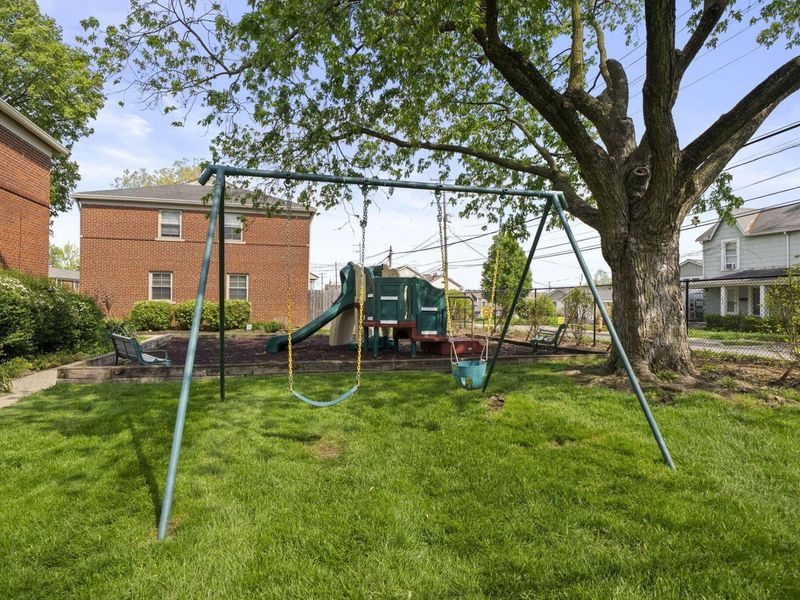 1790 Northwest Court, Unit F, Columbus, OH 43212 Photo 32