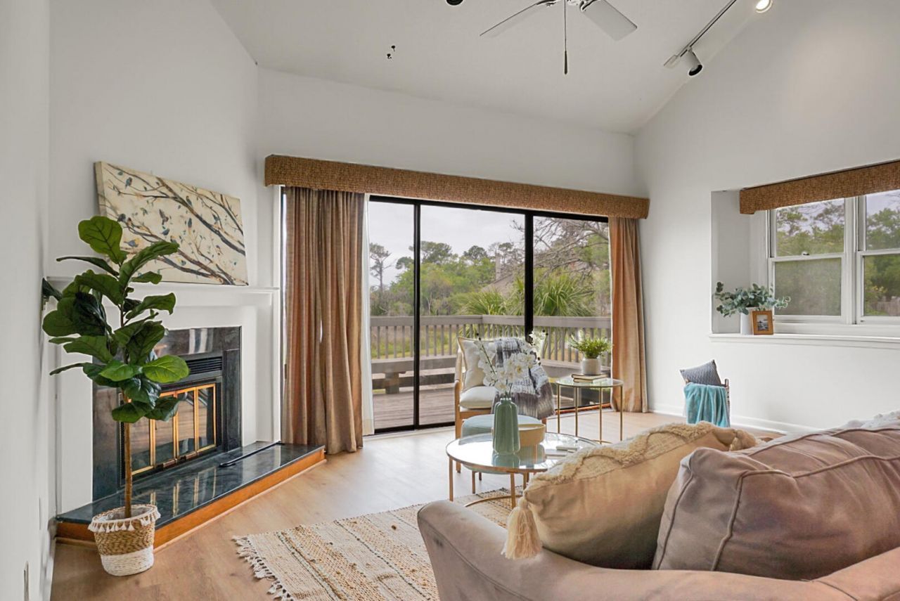 205 River Breeze Drive Photo 17