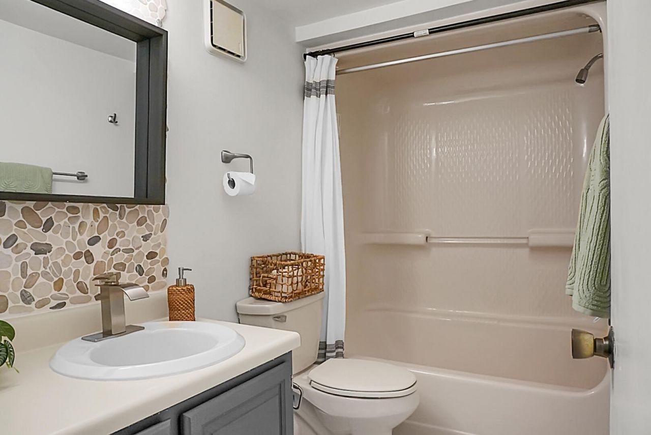 205 River Breeze Drive Photo 35