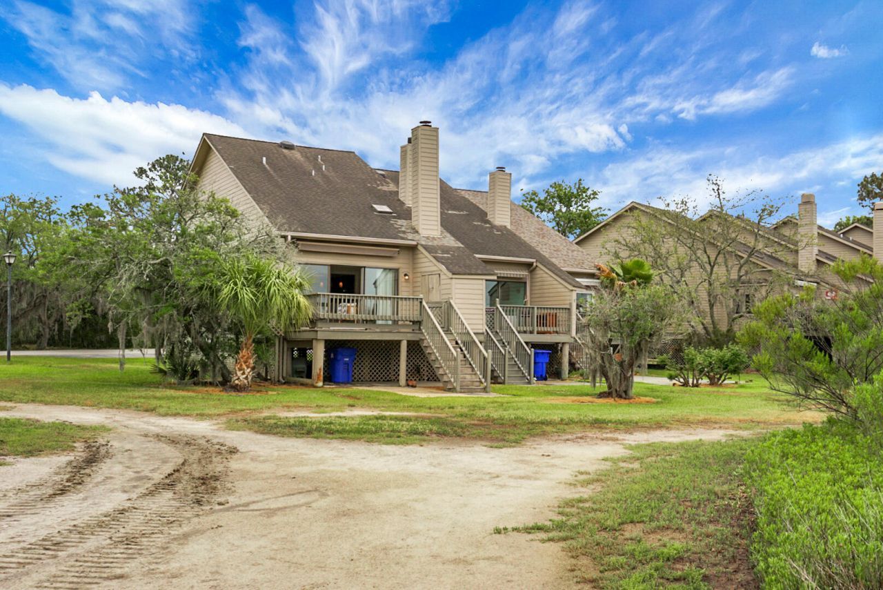 205 River Breeze Drive Photo 5