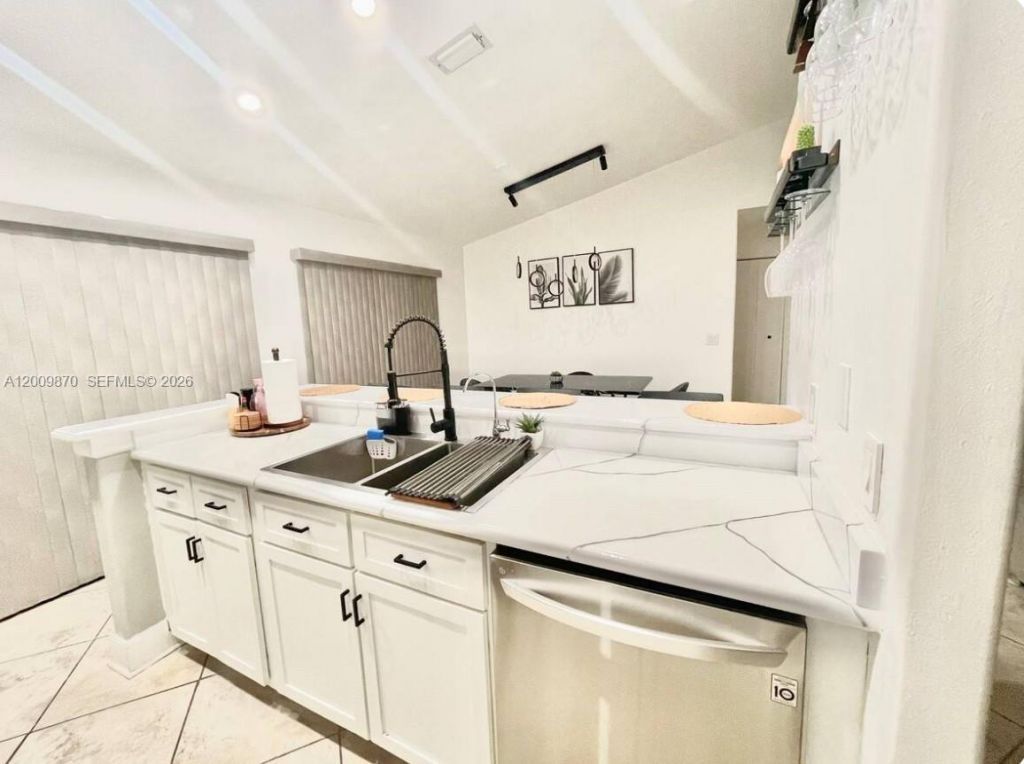 2182 SE Broward Ter, Port Saint Lucie, FL 34952 Photo