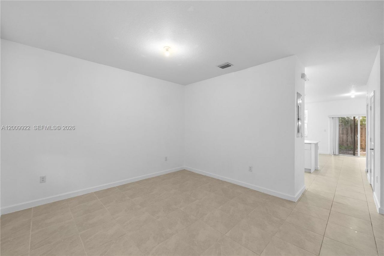 12258 NW 24th Pl, Miami, FL 33167 Photo