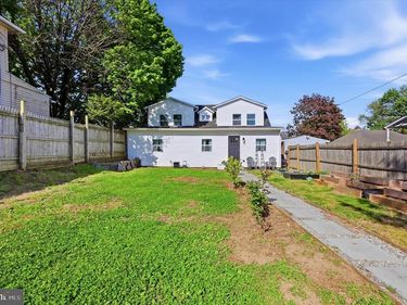 1814 MARKET STREET, UPPER CHICHESTER, PA 19061