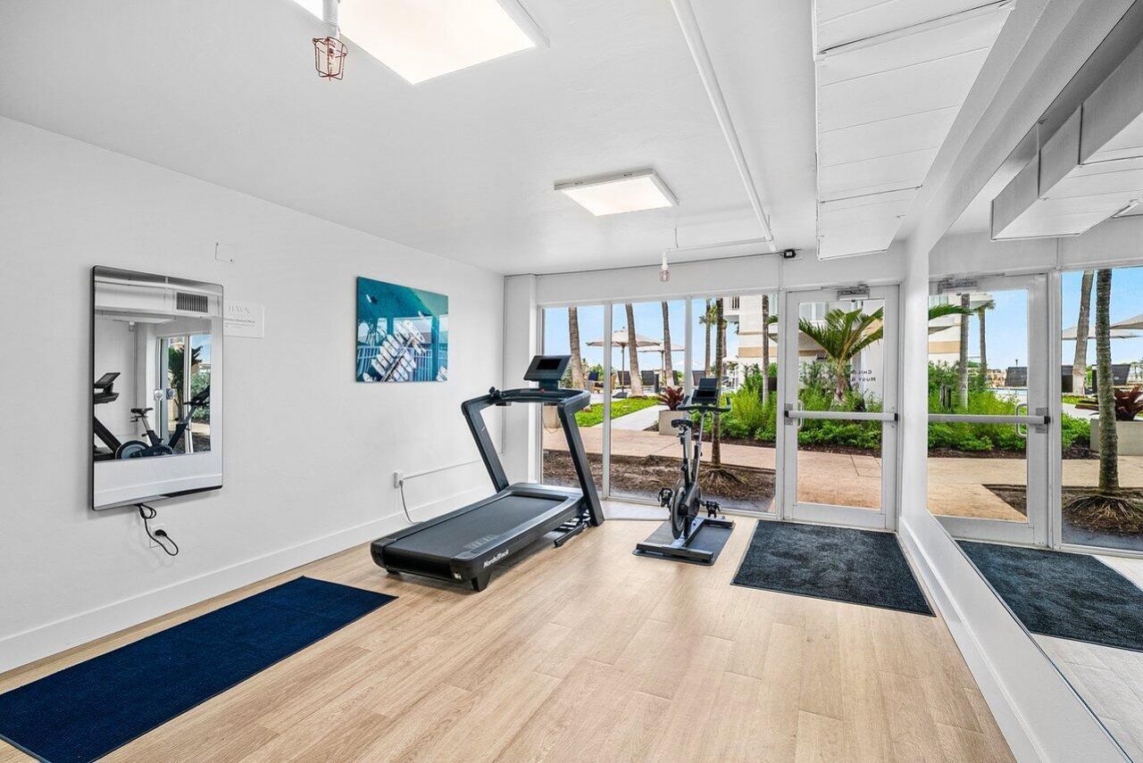180 Lake Drive, Unit 2-302, Palm Beach Shores, FL 33404 Photo