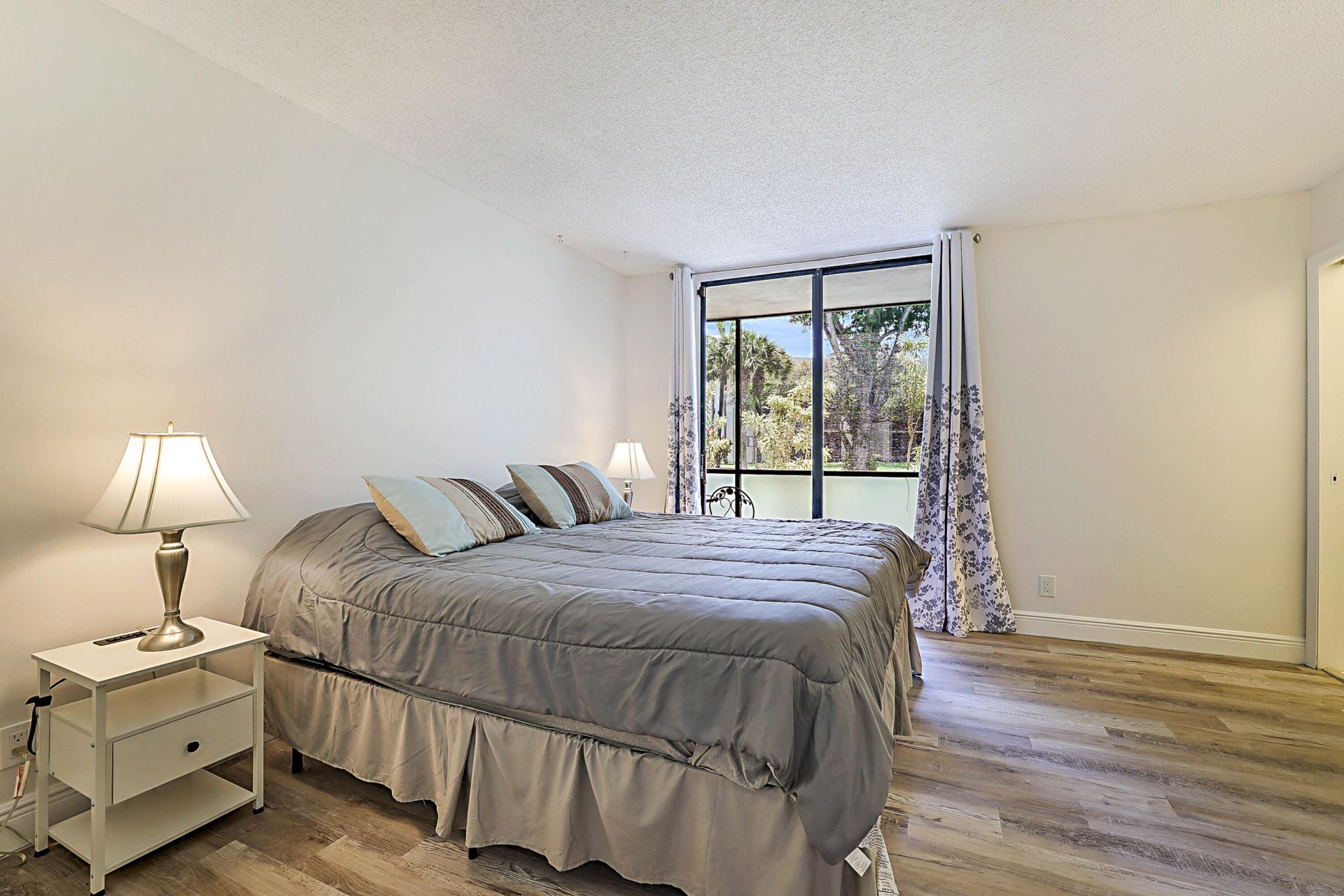 5160 Las Verdes Circle, Unit 117, Delray Beach, FL 33484 Photo
