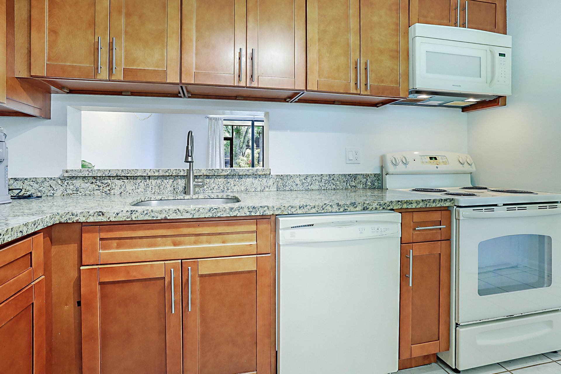 5160 Las Verdes Circle, Unit 117, Delray Beach, FL 33484 Photo