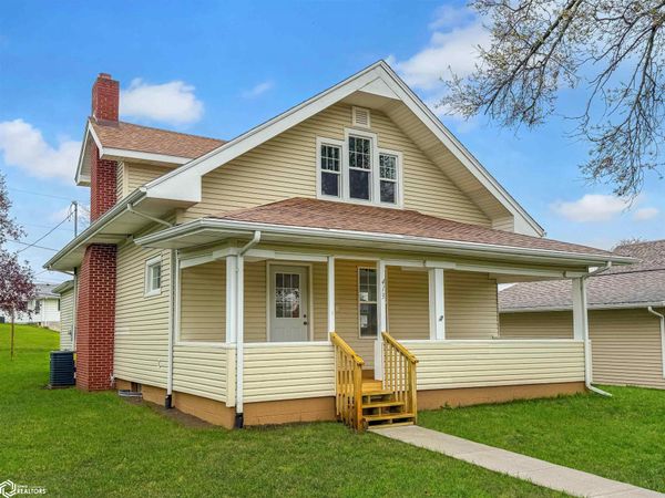 413 4th Street, Gladbrook, IA 50635
