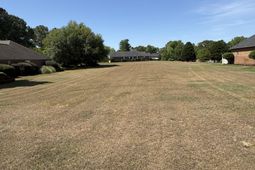 13 N Lake Circle photo 4