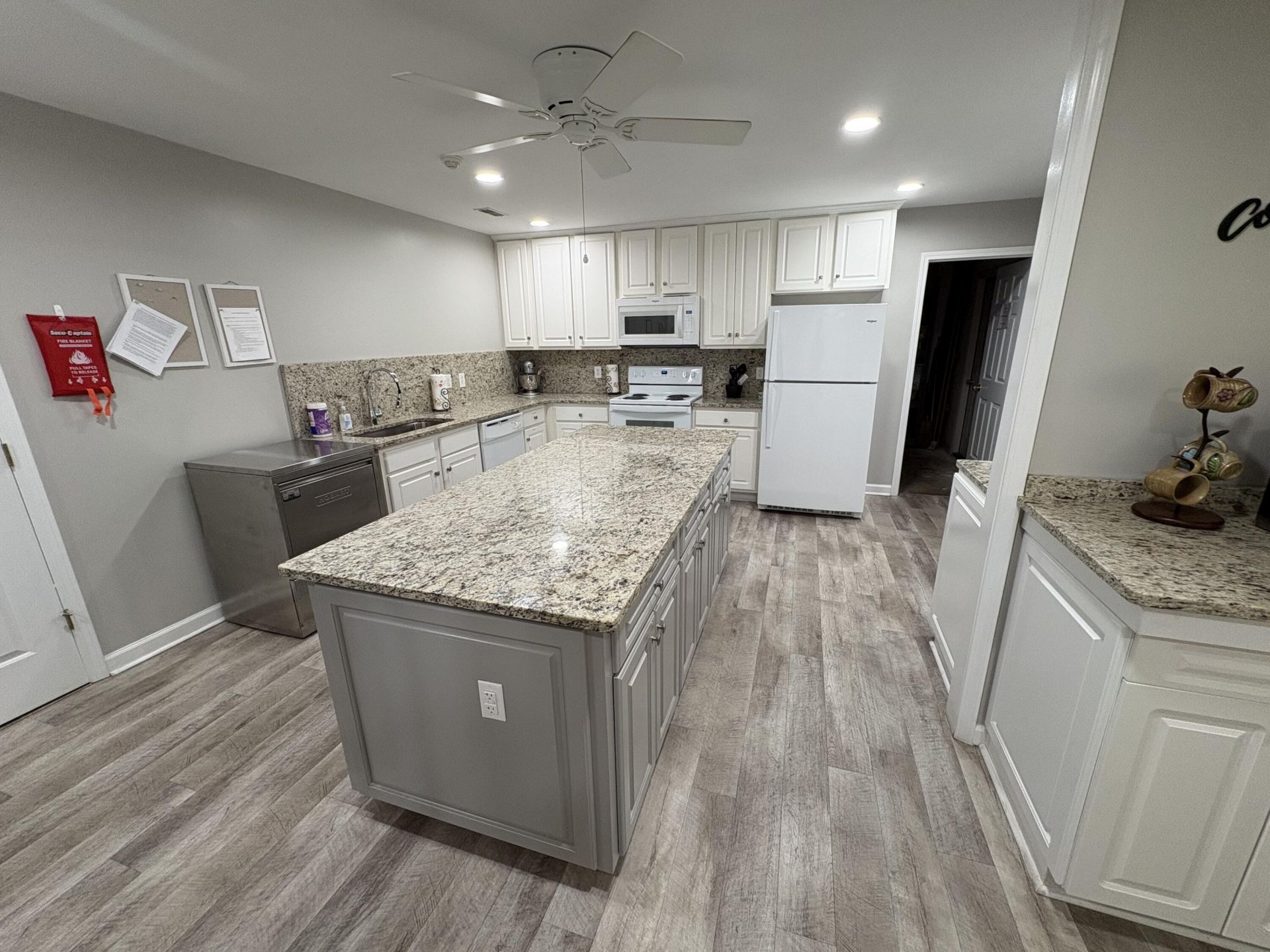 13 N Lake Circle Photo 8