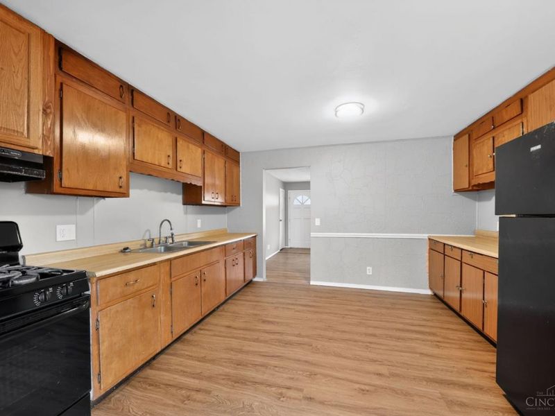 2088 N Teralta Circle, Cincinnati, OH 45211 Photo 13