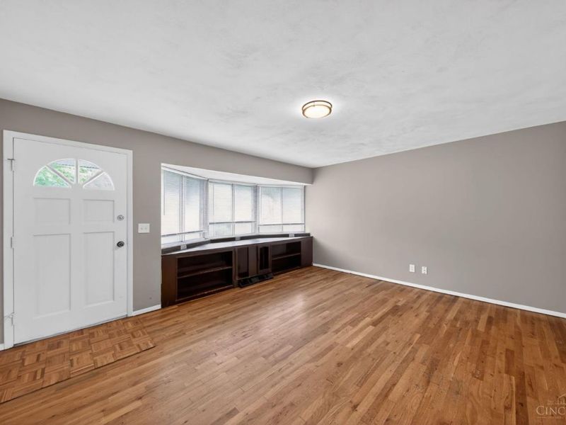 2088 N Teralta Circle, Cincinnati, OH 45211 Photo 5