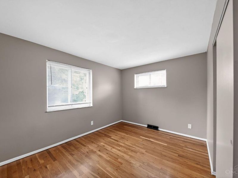 2088 N Teralta Circle, Cincinnati, OH 45211 Photo 8